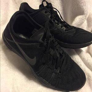 Nike Free TR 6